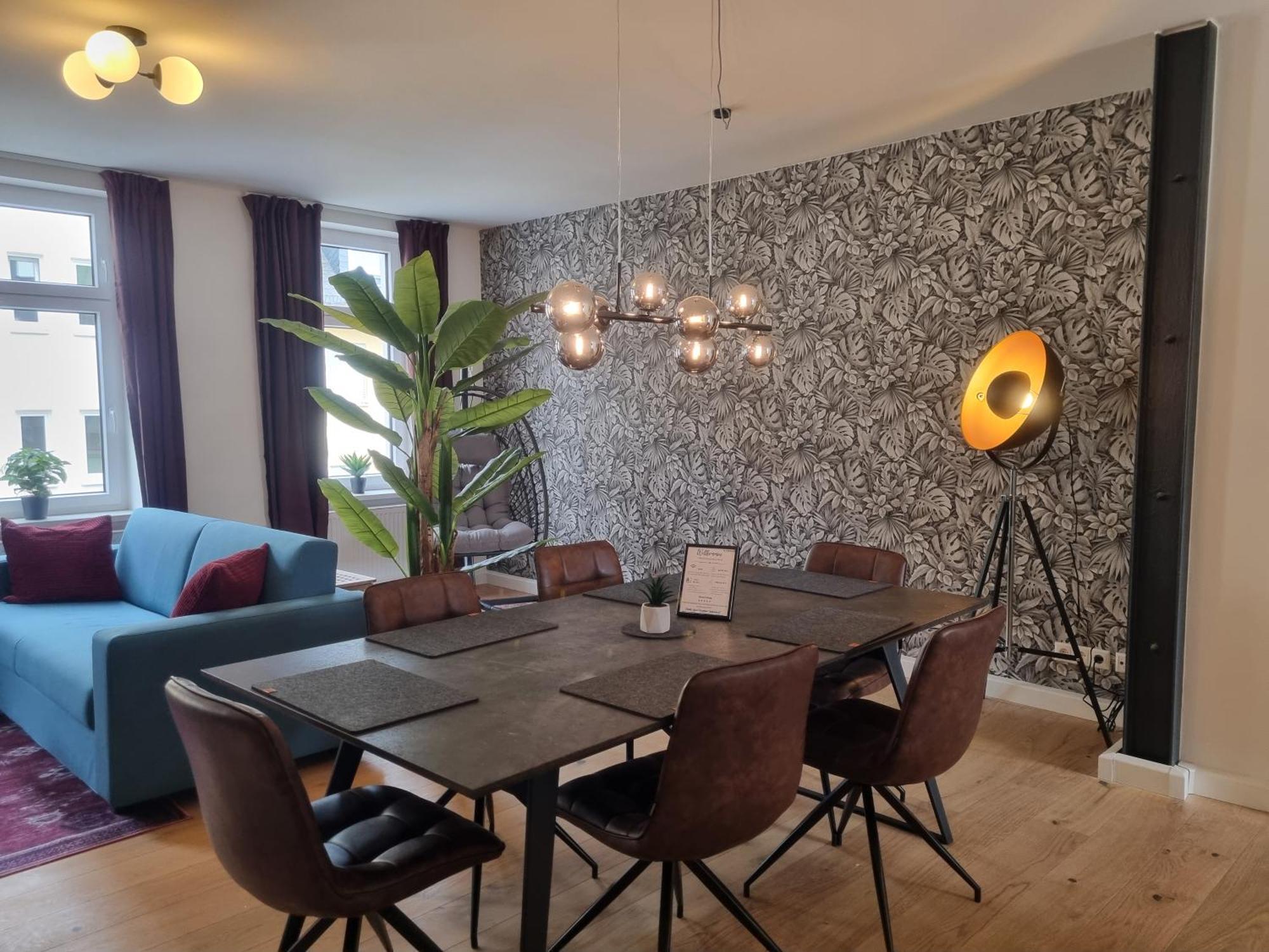 Maremar - Style-Loft Am Ferberturm - 2 Schlafzimmer - Luxus Boxspringbett - Arbeitsplaetze - Highspeed Wlan Gera Kültér fotó